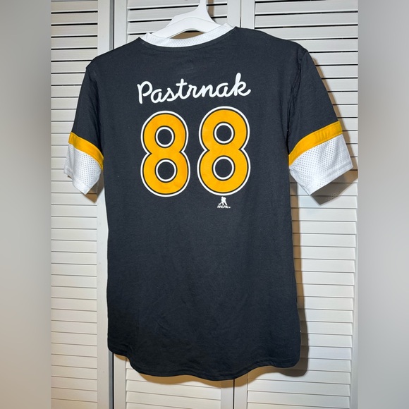 Bruins Pastrnak Women’s Shirt size M(8/10) - Picture 2 of 3